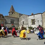 度假居 Castle Retreat Near Villages Saint-Caprais-de-Lerm
