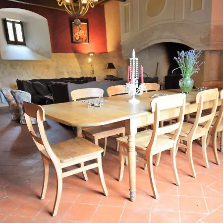 Casa de Férias Historic Chateau With Private Pool Near Agen