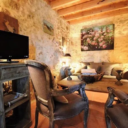 Historic Chateau With Private Pool Near Agen * Saint-Caprais-de-Lerm