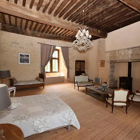 Casa de Férias Historic Chateau With Private Pool Near Agen