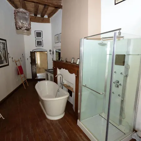 Hébergement de vacances Castle Retreat Near Villages *