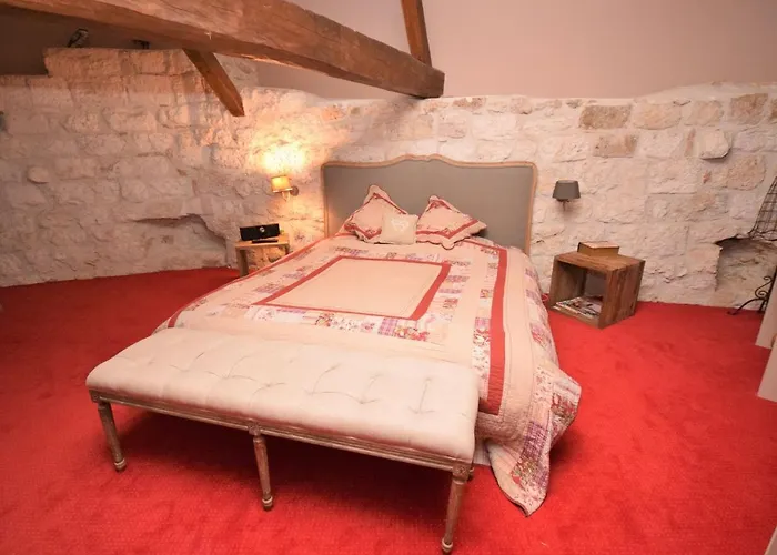 بيت للعطل Castle Retreat Near Villages *